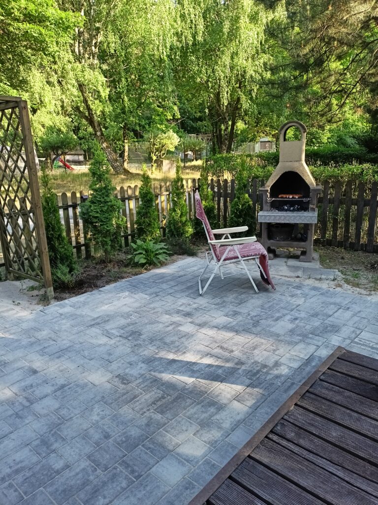 Apartament Lawendowy Skorzęcin taras i grill